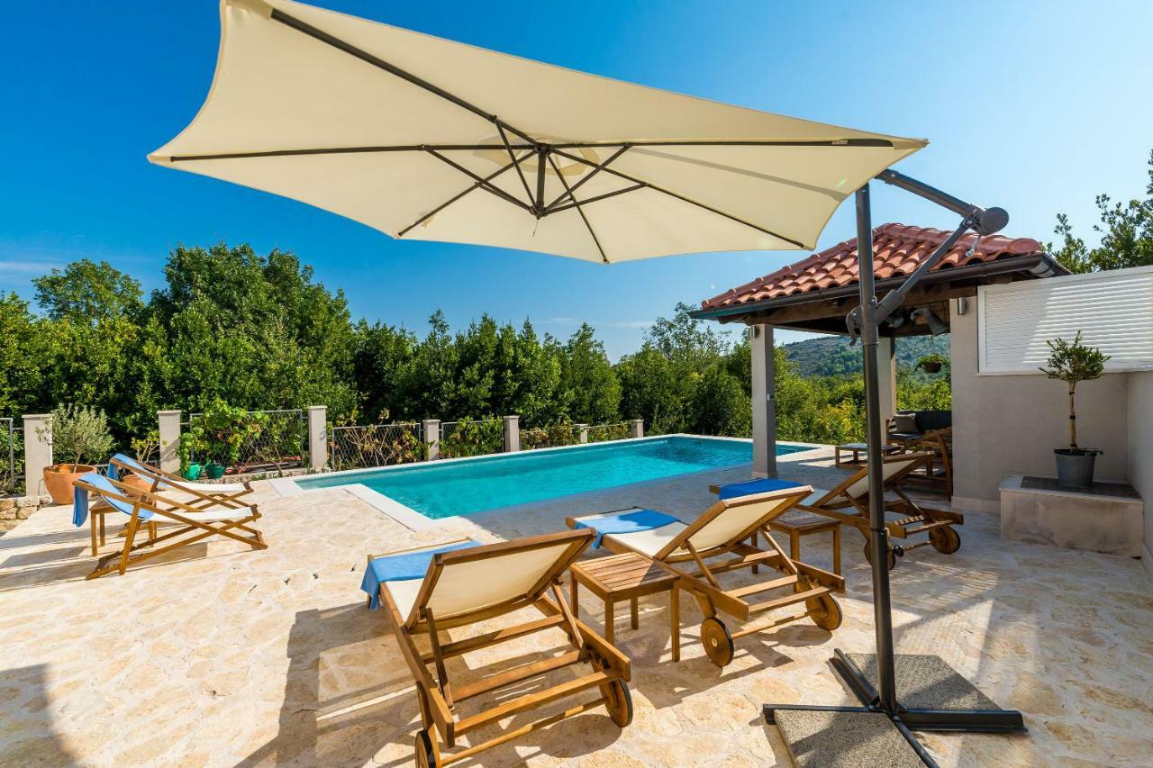 Villa Doli - Lovely Holiday Home With Private Pool Buitenkant foto