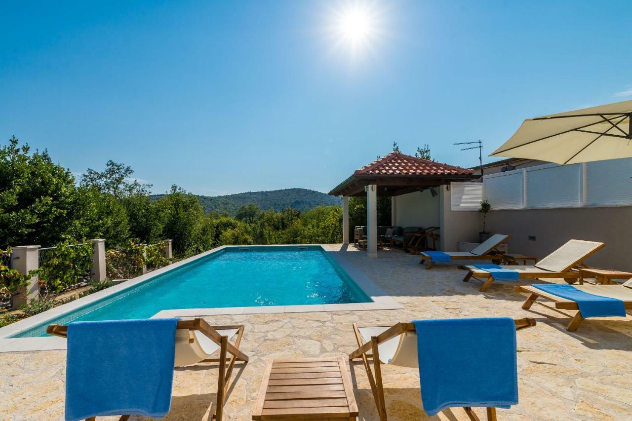 Villa Doli - Lovely Holiday Home With Private Pool Buitenkant foto