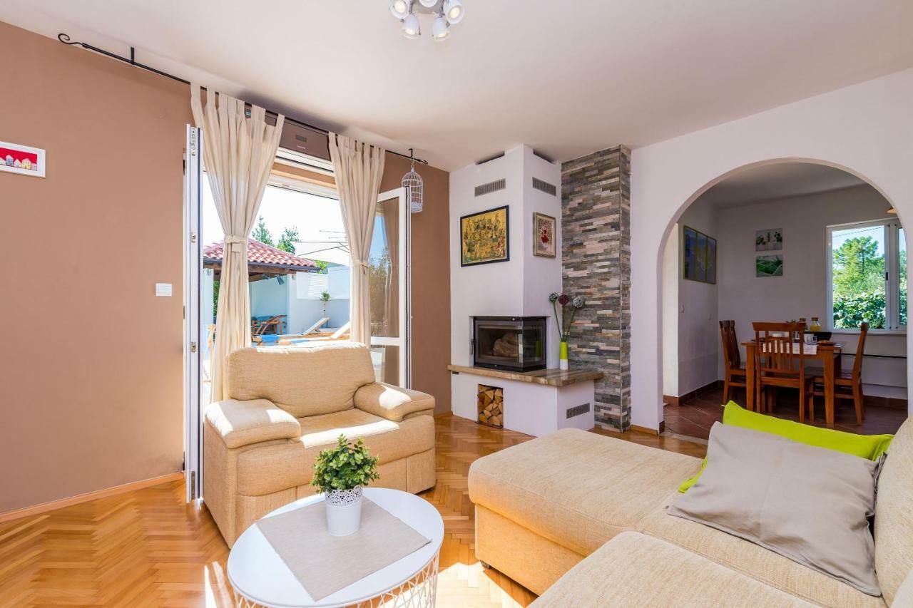 Villa Doli - Lovely Holiday Home With Private Pool Buitenkant foto