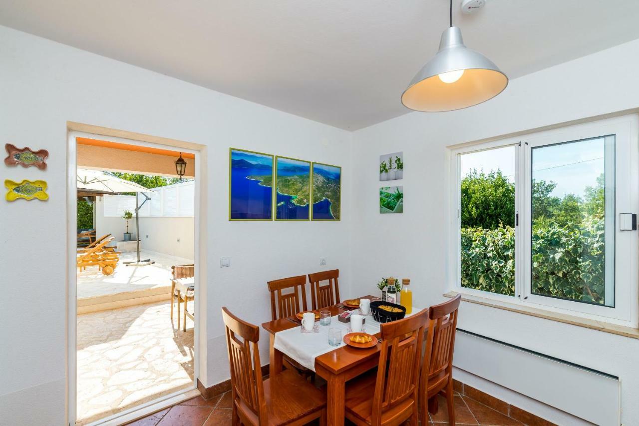 Villa Doli - Lovely Holiday Home With Private Pool Buitenkant foto
